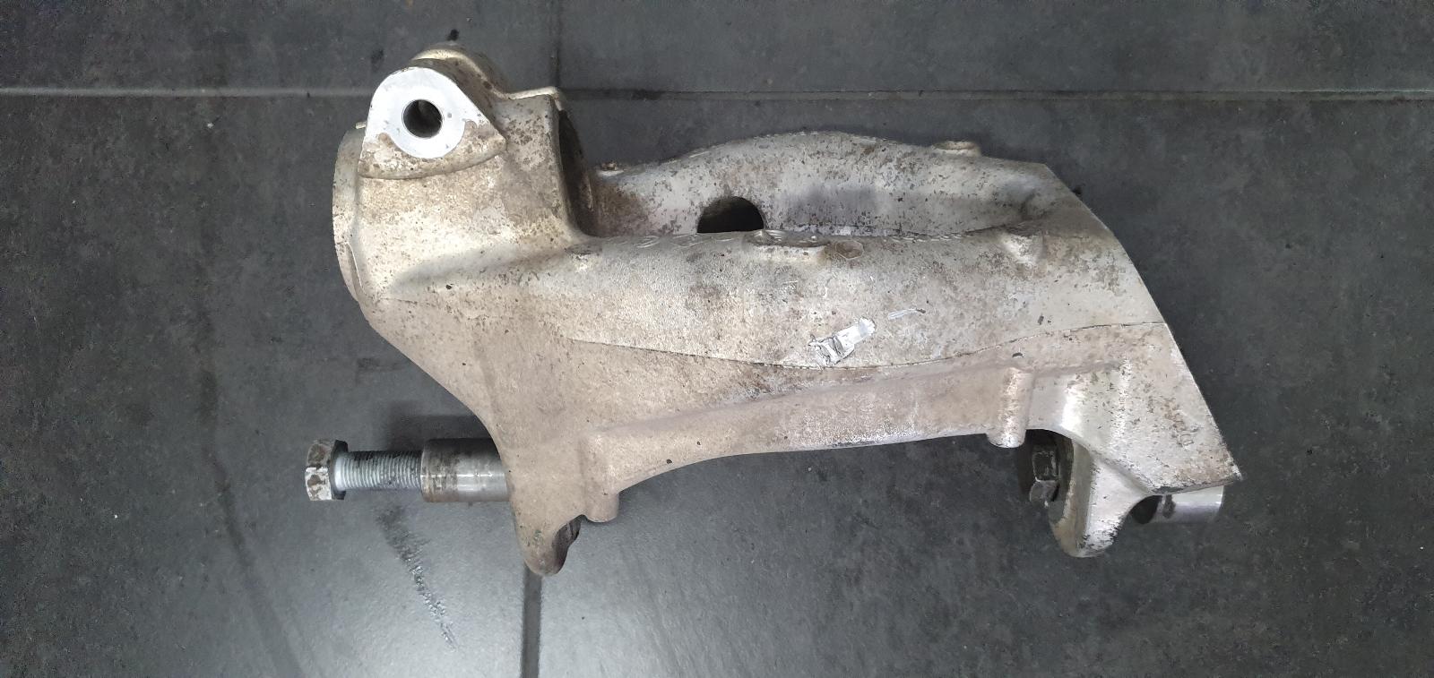 2007 Renault Megane Left Front Upper Control Arm View Auto part Left Front Upper Control Arm Renault Megane 2007