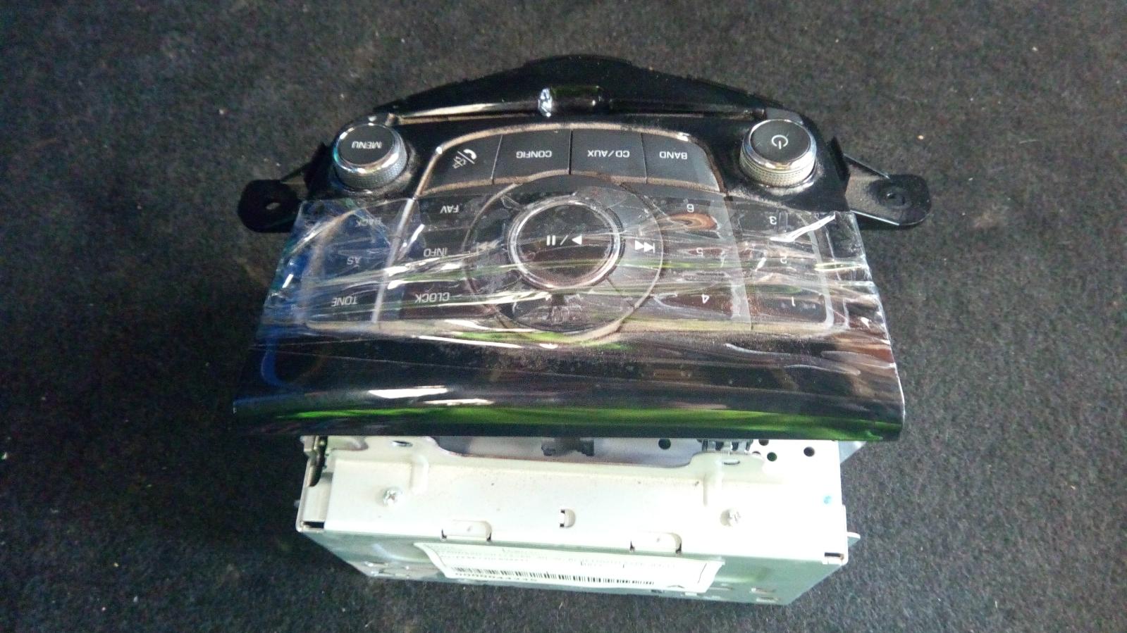 View Auto part Radio/Cd/Dvd/Sat/Tv Holden Cruze 2012