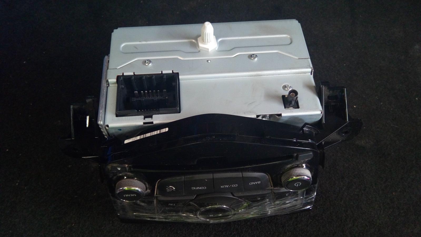 View Auto part Radio/Cd/Dvd/Sat/Tv Holden Cruze 2012