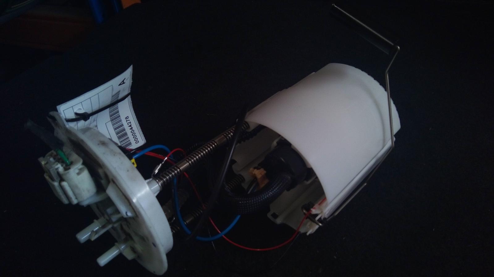 View Auto part Fuel Pump Holden Cruze 2012