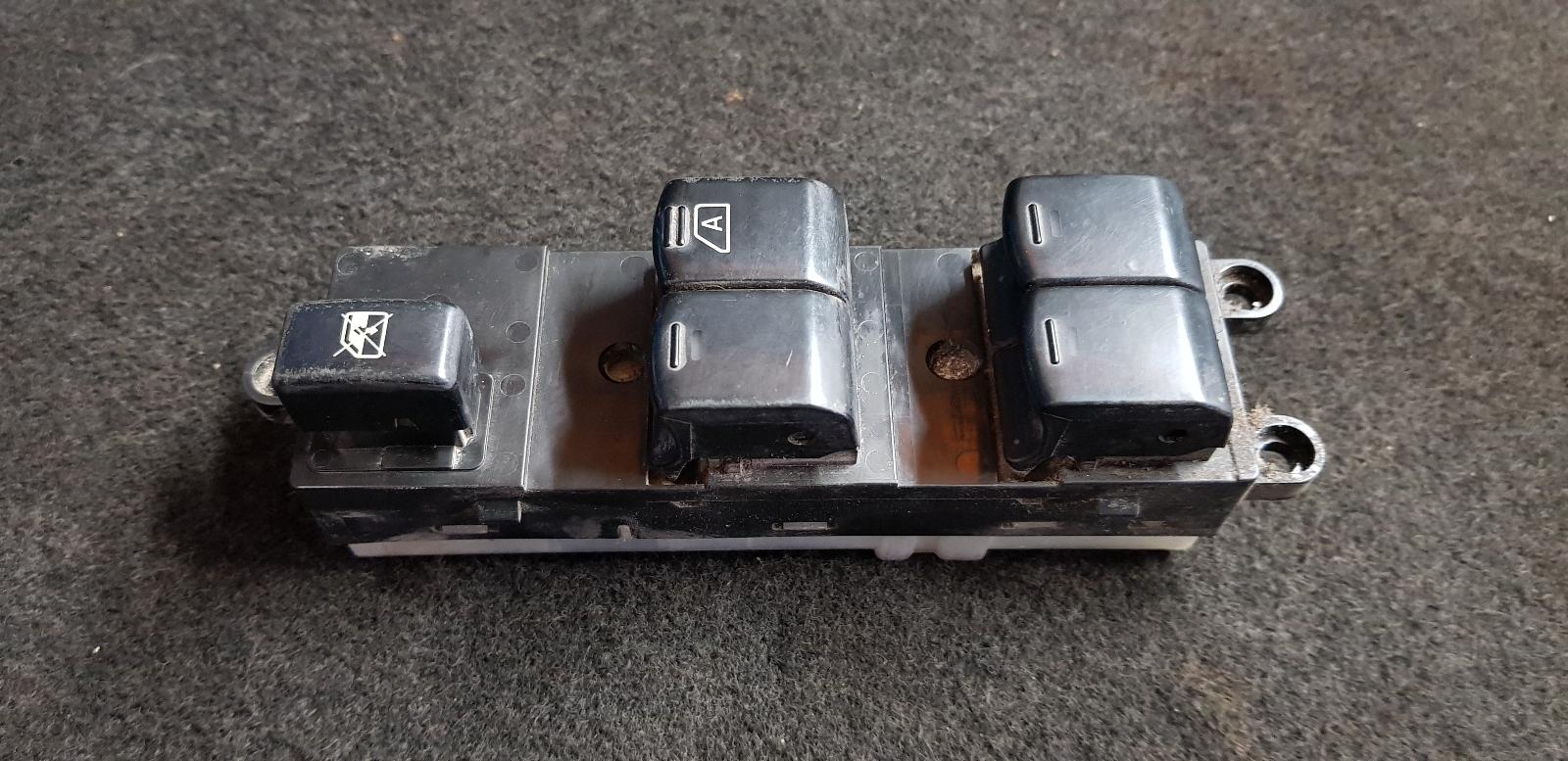 View Auto part Pwr Dr Wind Switch Nissan Pathfinder 2006
