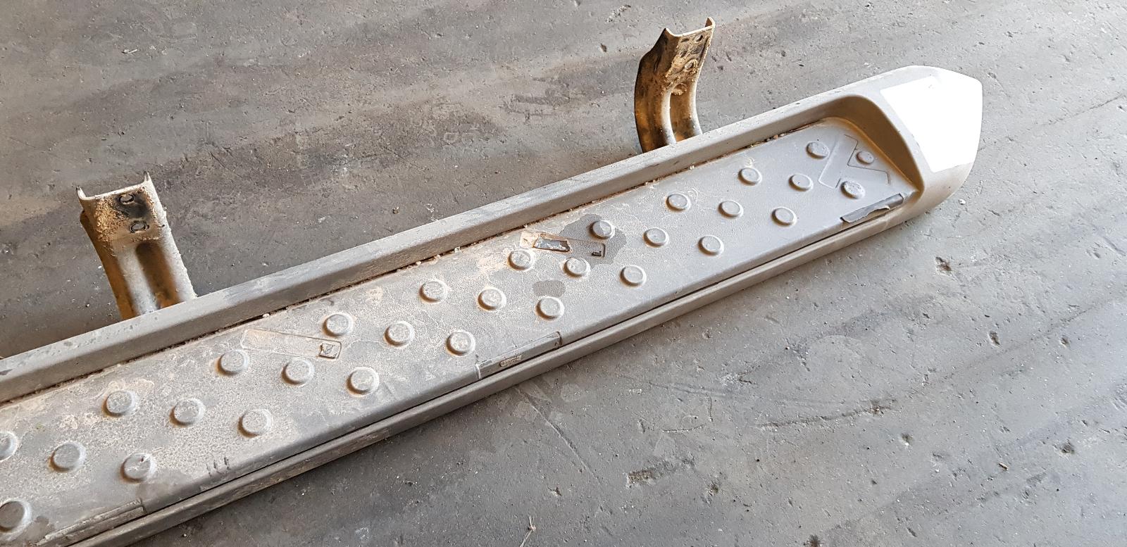 View Auto part Side Step/Skirt Nissan Pathfinder 2006