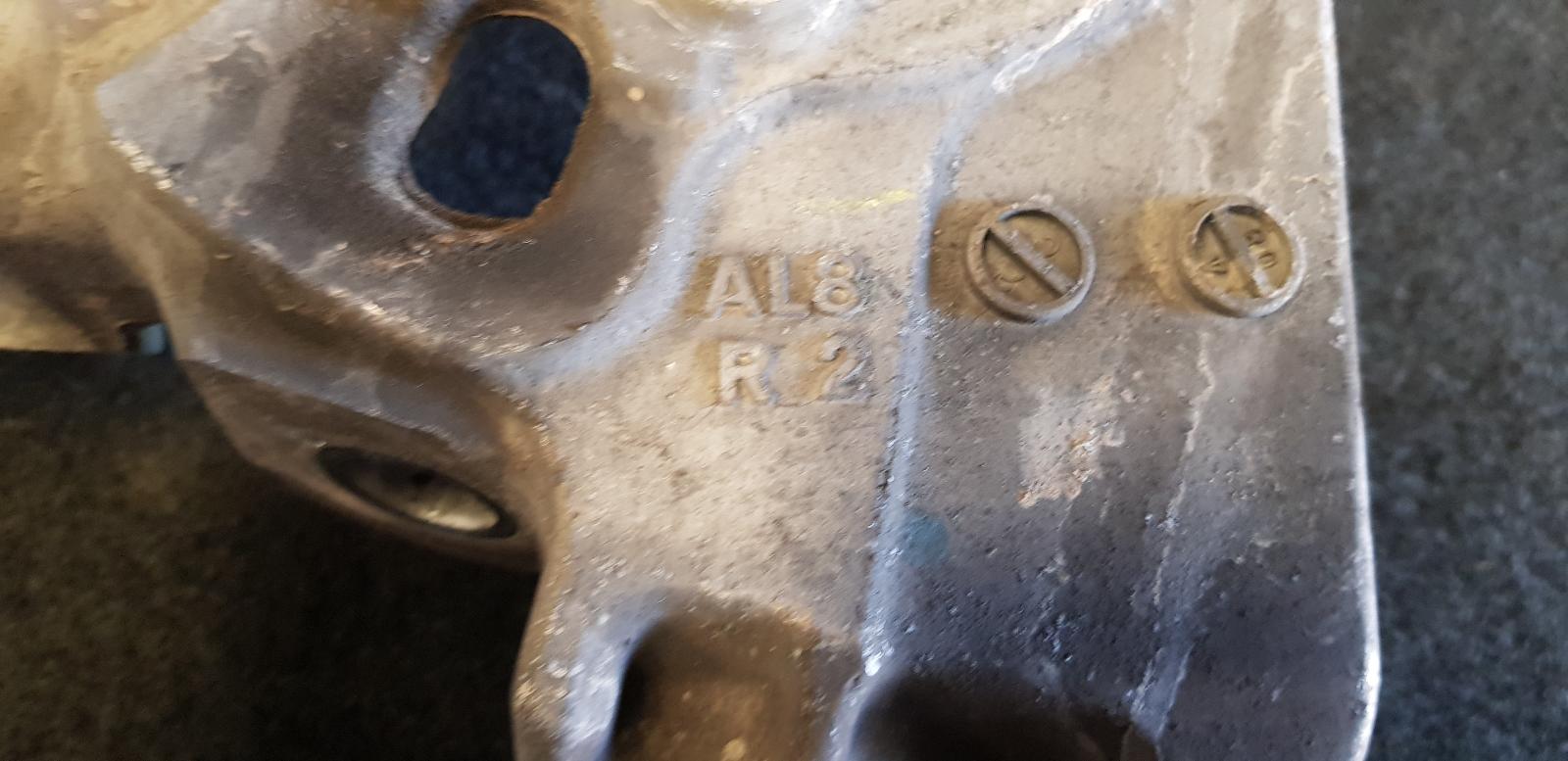 2001 Nissan Stagea Right Front Hub Assembly View Auto part Right Front Hub Assembly Nissan Stagea 2001