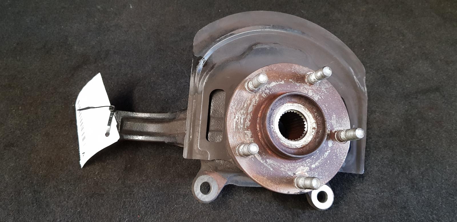 2013 Renault Kaleos Left Front Hub Assembly View Auto part Left Front Hub Assembly Renault Kaleos 2013
