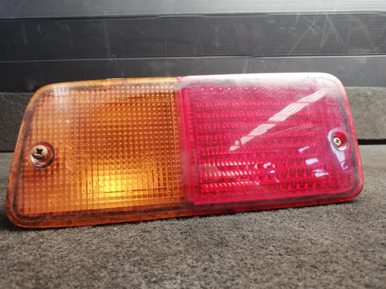 1998 Nissan Patrol Right Taillight View Auto part Right Taillight Nissan Patrol 1998