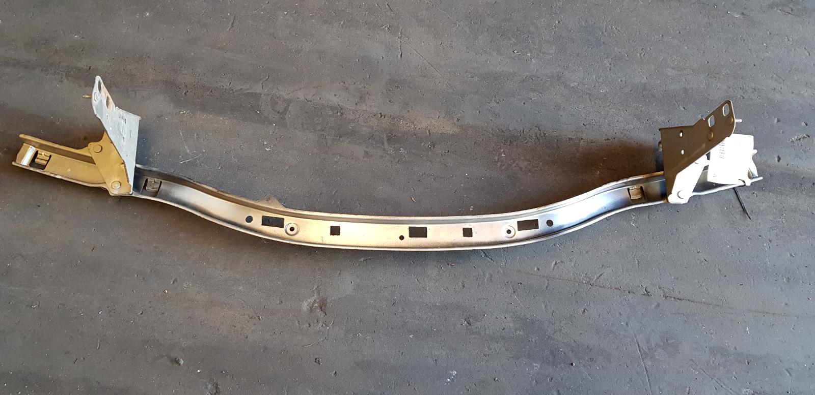 View Auto part F/Bar Reinforc/Brack Nissan Xtrail 2002