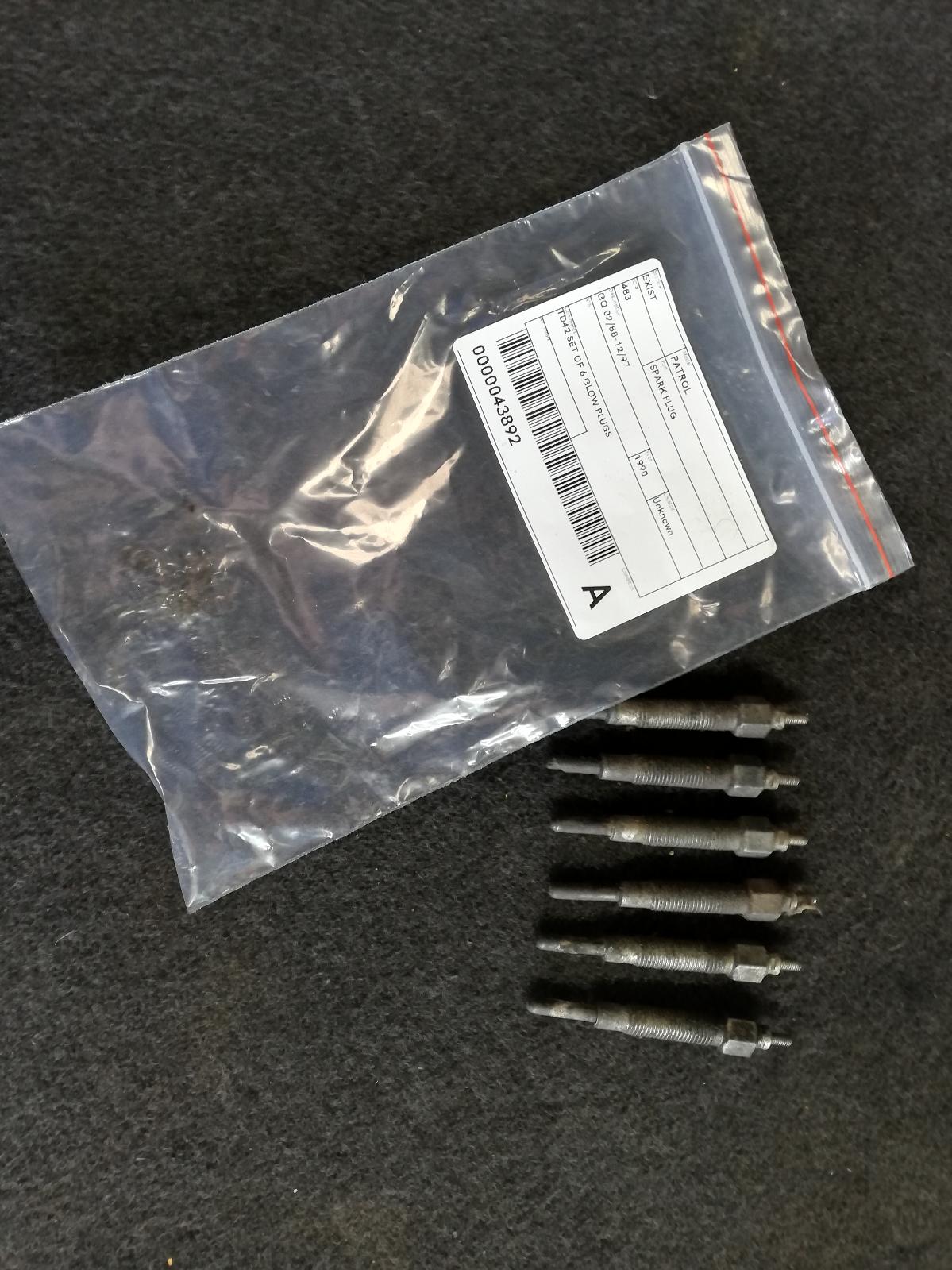 View Auto part Spark Plug Nissan Patrol 1990