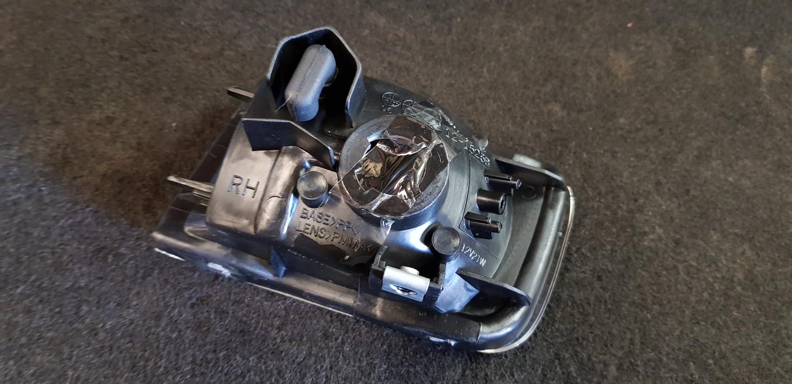 View Auto part Right Indicator/Fog/Side Nissan Maxima 1996