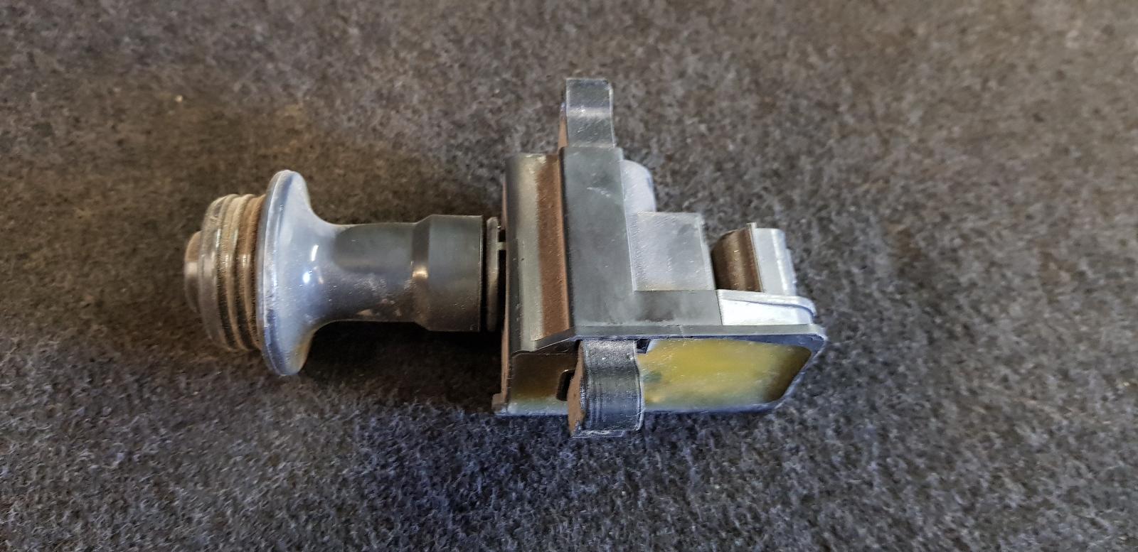 View Auto part Coil/Coil Pack Nissan Skyline 1999