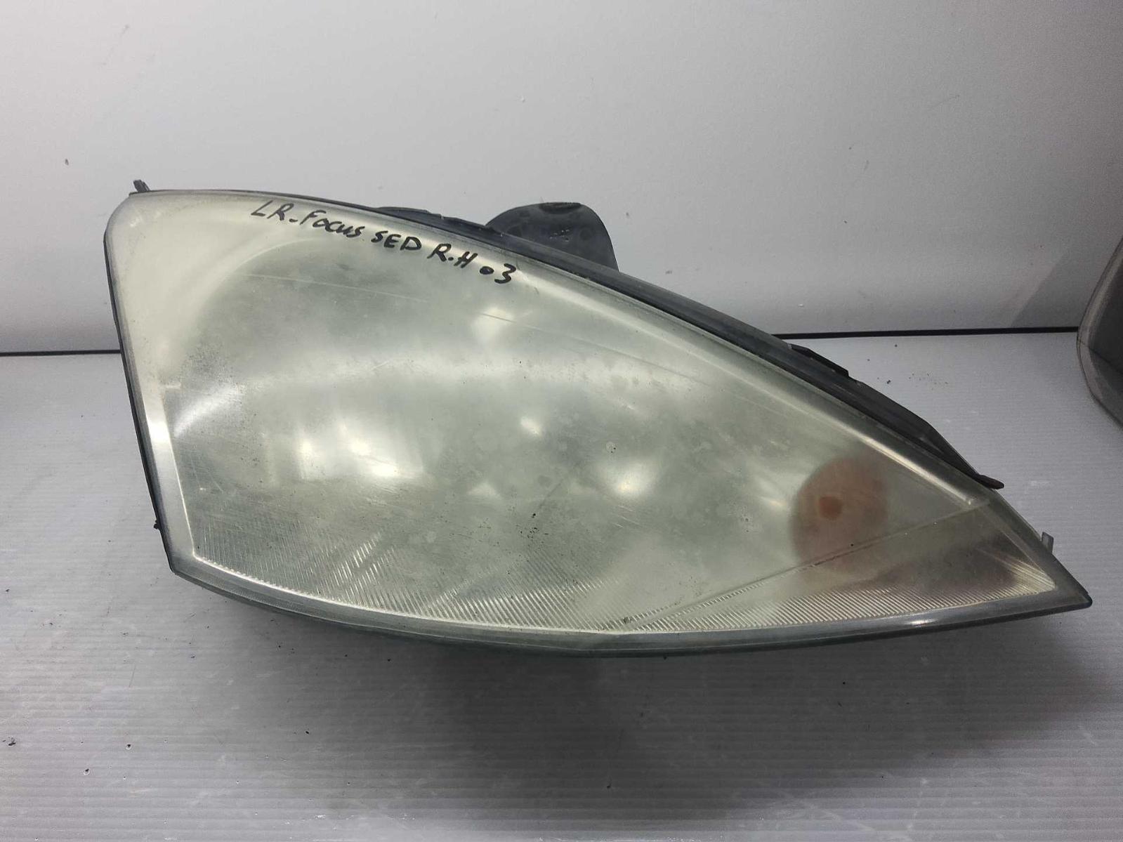 2003 Ford Focus Right Headlamp View Auto part Right Headlamp Ford Focus 2003