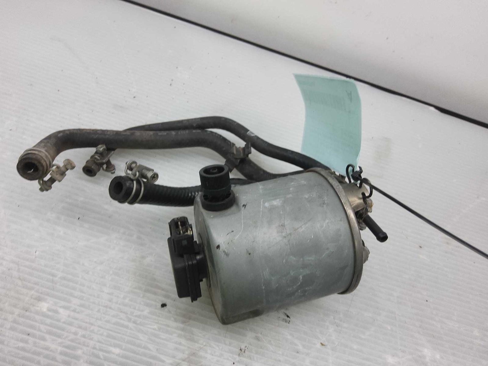 View Auto part Fuel Filter Housing Nissan Navara 2007