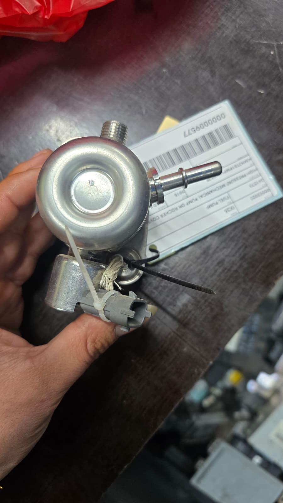 View Auto part Fuel Pump Ford Focus 2013