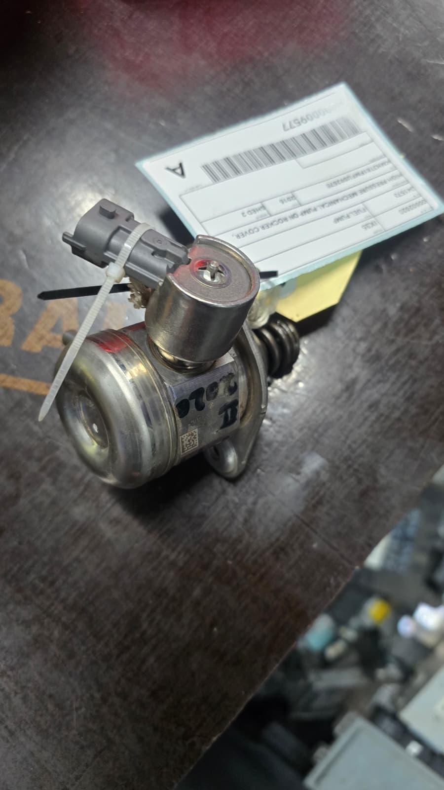 View Auto part Fuel Pump Ford Focus 2013