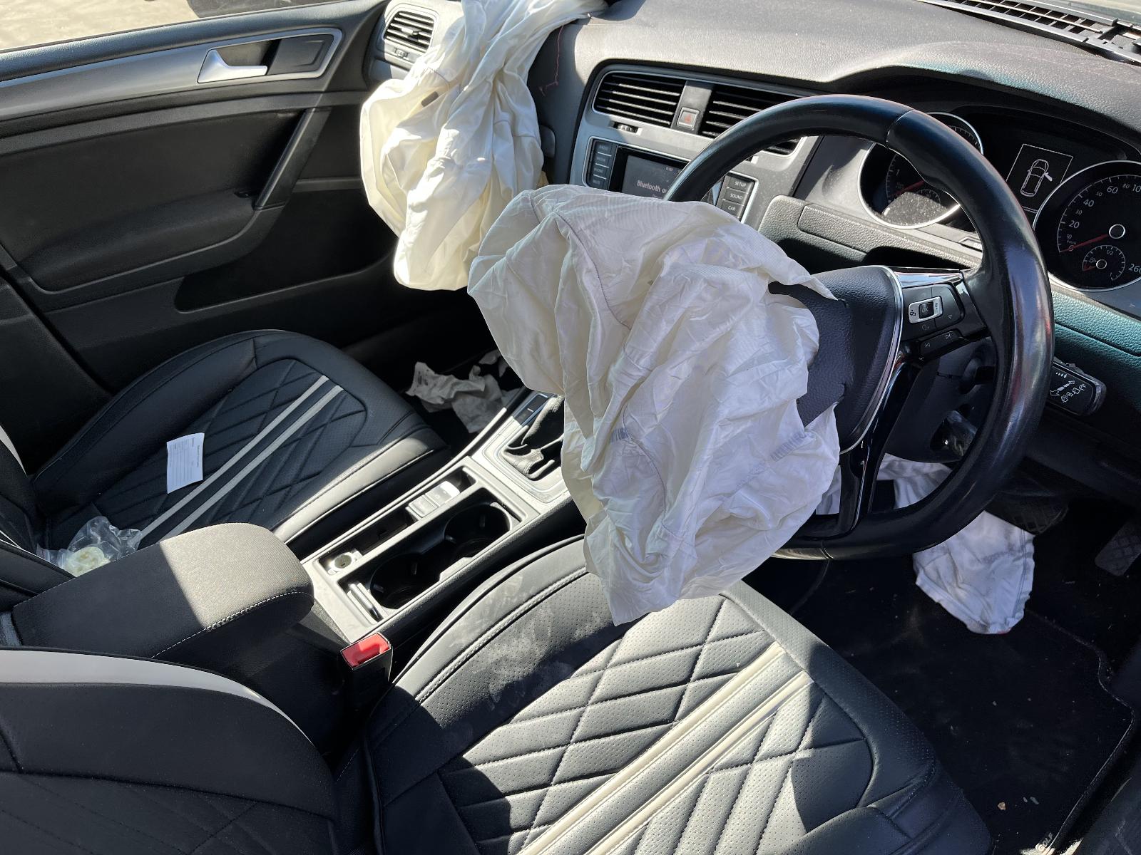 View Auto part Left Rear Door Window Volkswagen Golf 2015