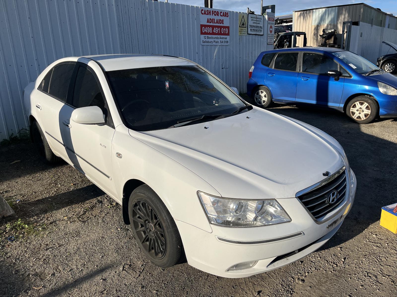 2009 Hyundai Sonata Right Door Mirror View Auto part Right Door Mirror Hyundai Sonata 2009