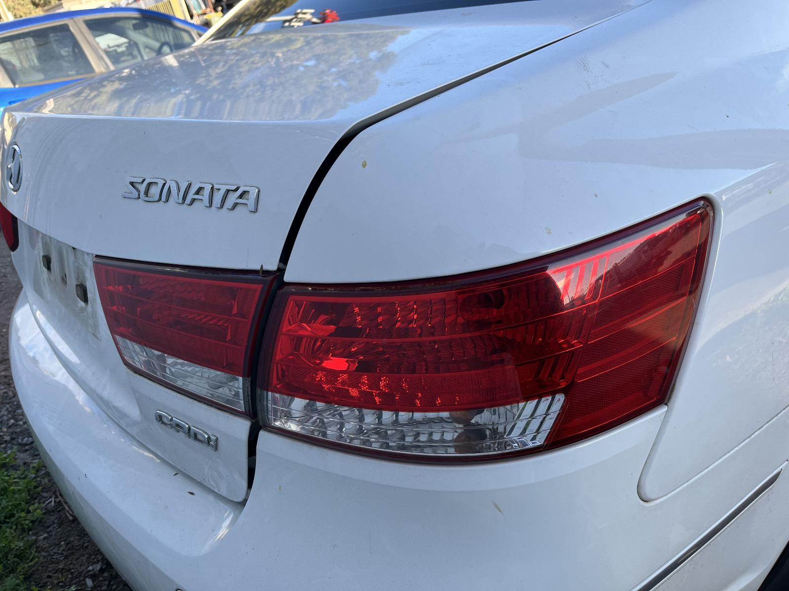 2009 Hyundai Sonata Right Door Mirror View Auto part Right Door Mirror Hyundai Sonata 2009
