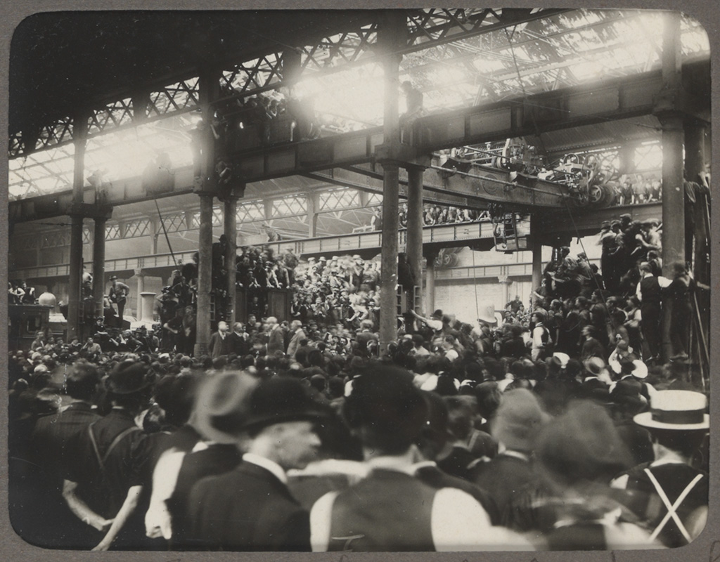 Photograph album of Eveleigh Workshops during the 1917 railway strike - France Day - Old erecting shop Photograph album of Eveleigh Workshops during the 1917 railway strike - France Day - Old erecting shop