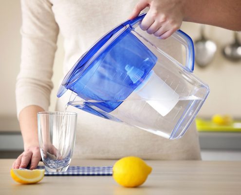 9 Amazing Health Benefits Of Lemon Water During Breastfeeding