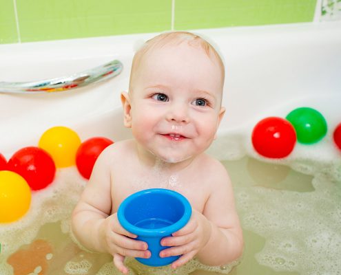 5 Must-Read Tips For Keeping Baby Safe During Bath Time
