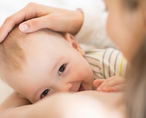 10 Ridiculous Things Toddlers Do While Breastfeeding