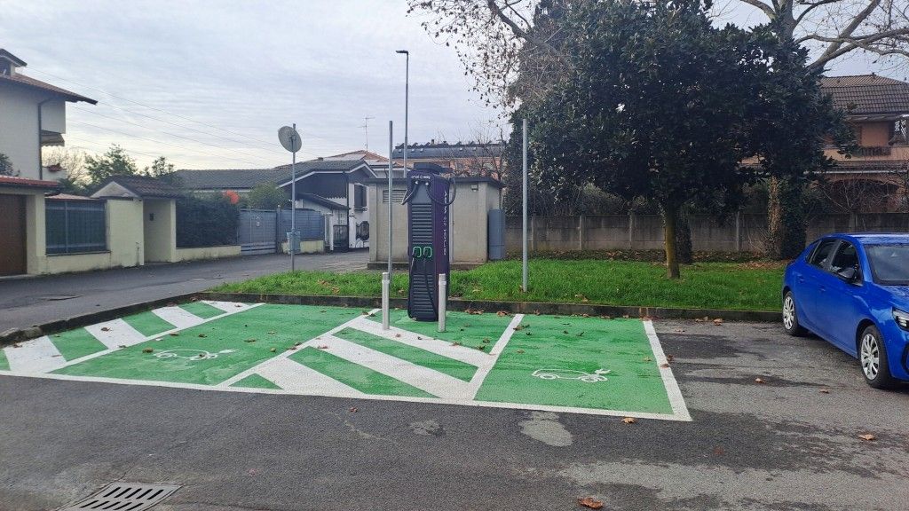 Enel X - Brugherio Fratelli Bandiera — foto 2