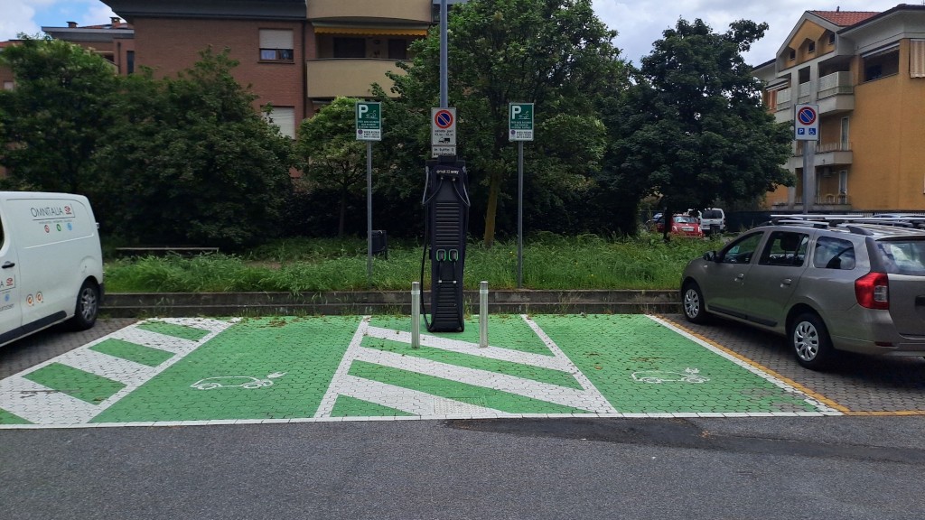 Enel X - Brugherio Viale della Vittoria — foto 3