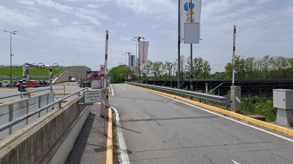 Tesla Destination Chargers - Carugate Carosello — foto 2