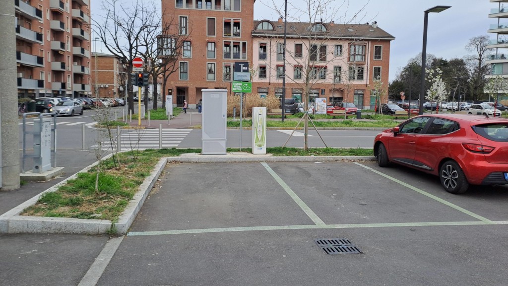 E-Corner - Brugherio Dante/Kennedy — foto 2