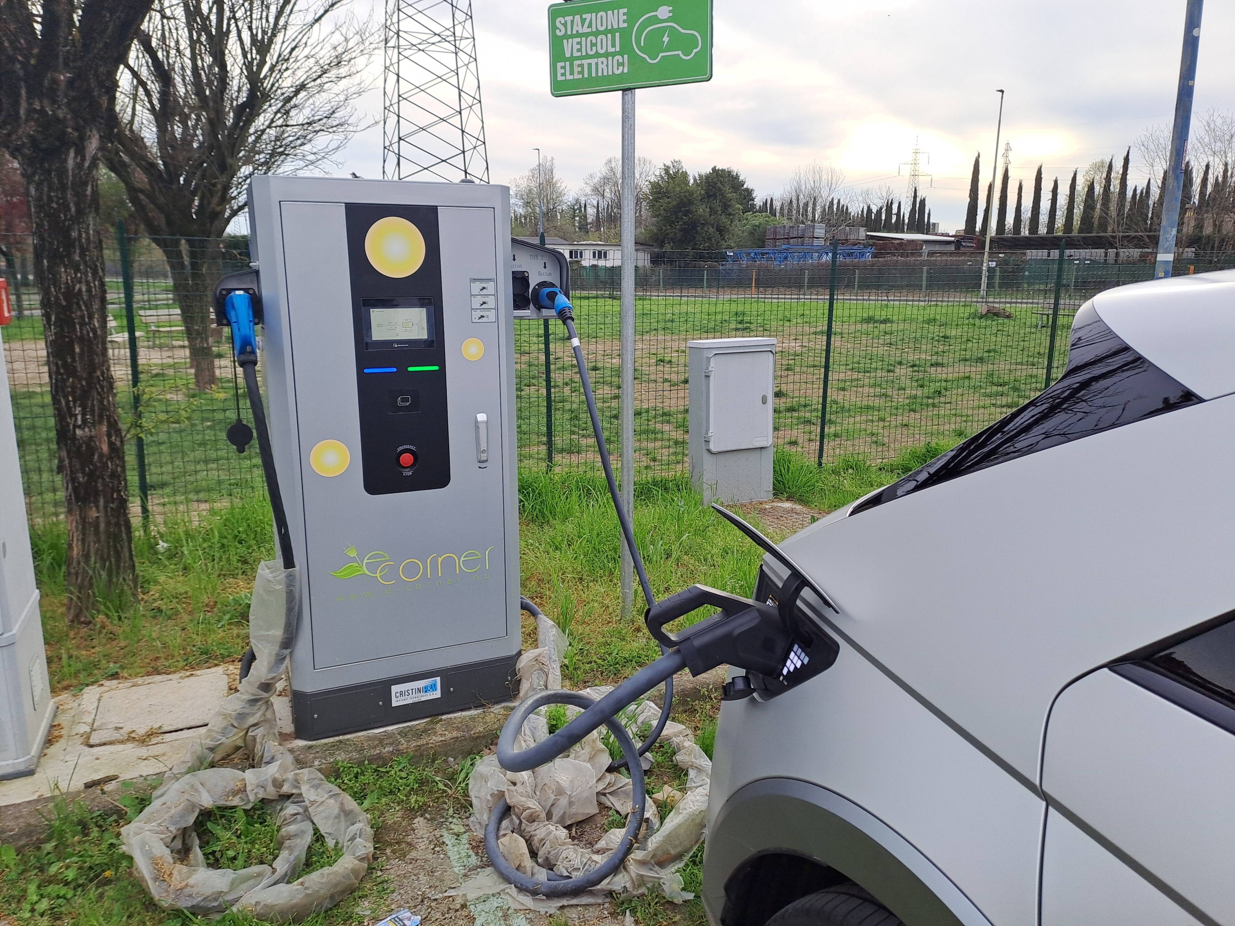 E-Corner - Brugherio Bernina — foto 3