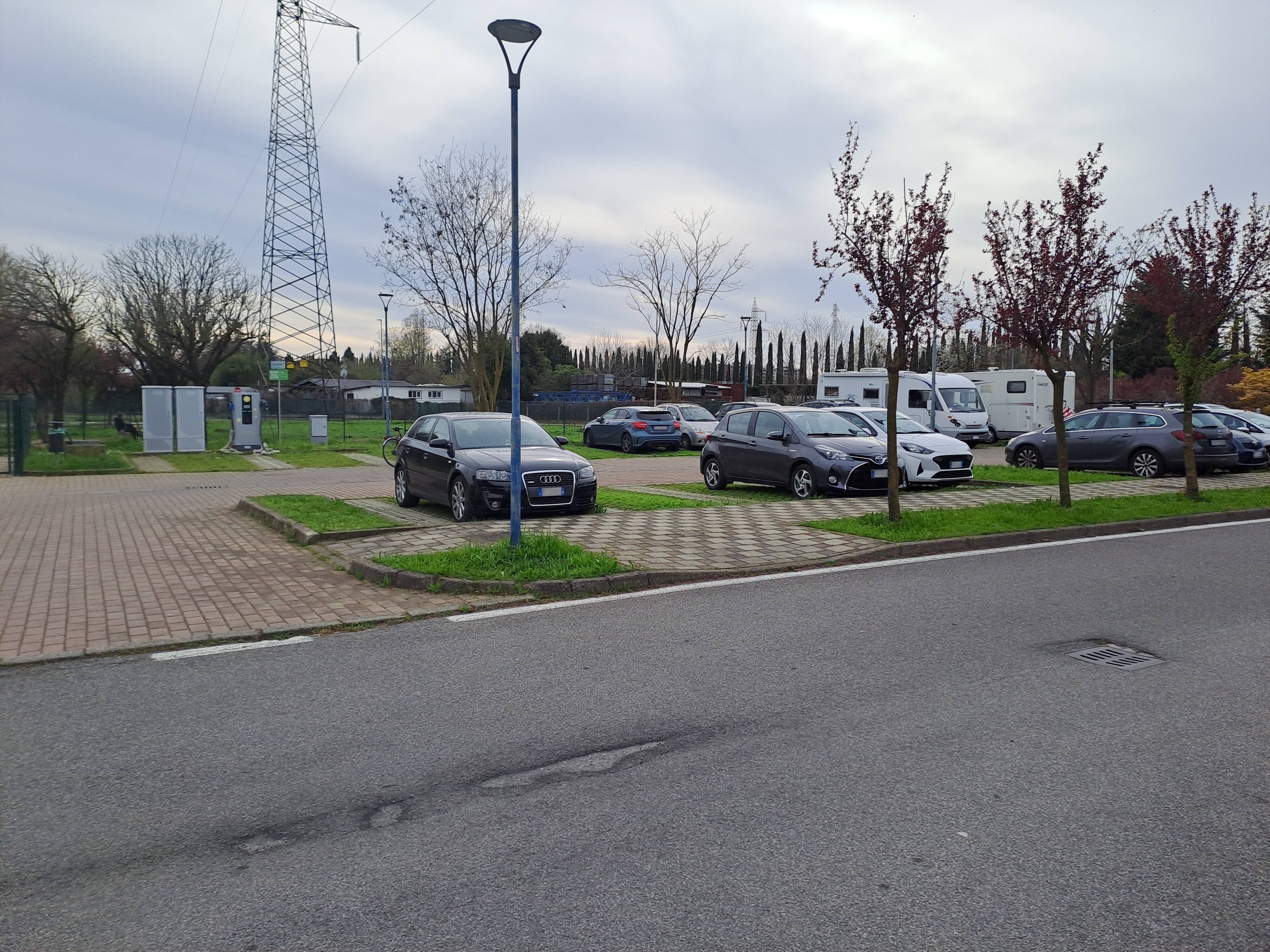 E-Corner - Brugherio Bernina — foto 2