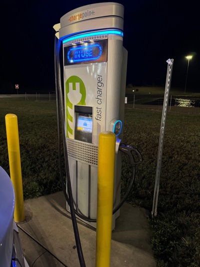 DC fast charger- location has 2 towers from chargepoint, with each providing 1xCCS and 1xChaDeMo