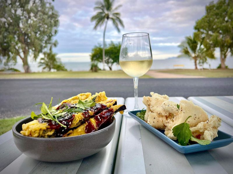 Cardwell Beachcombers Restaurant 