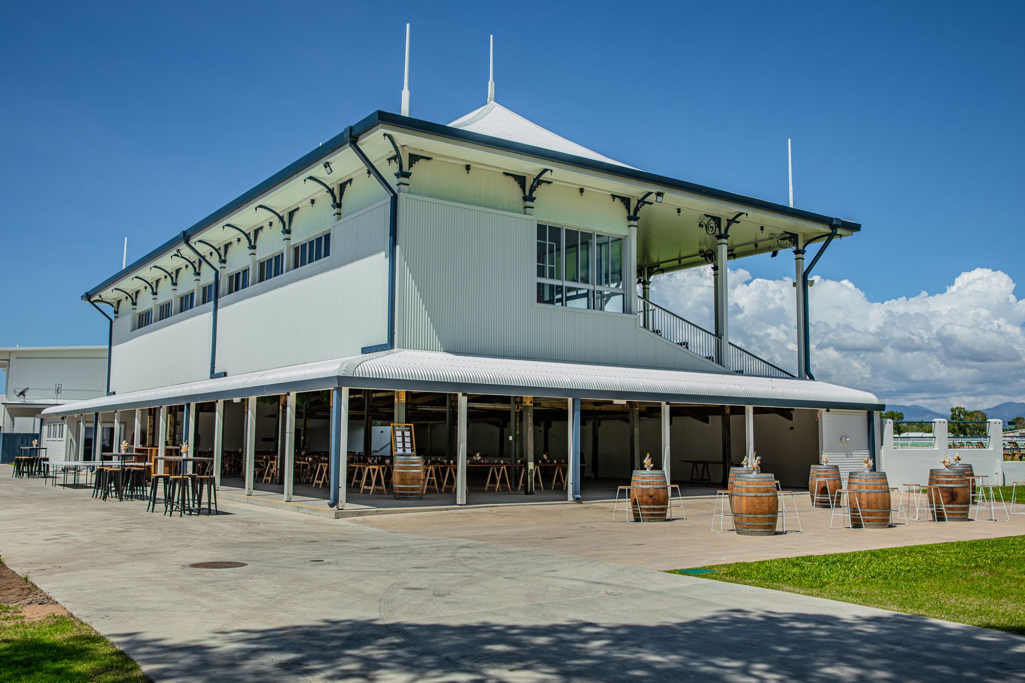 Party King Grandstand