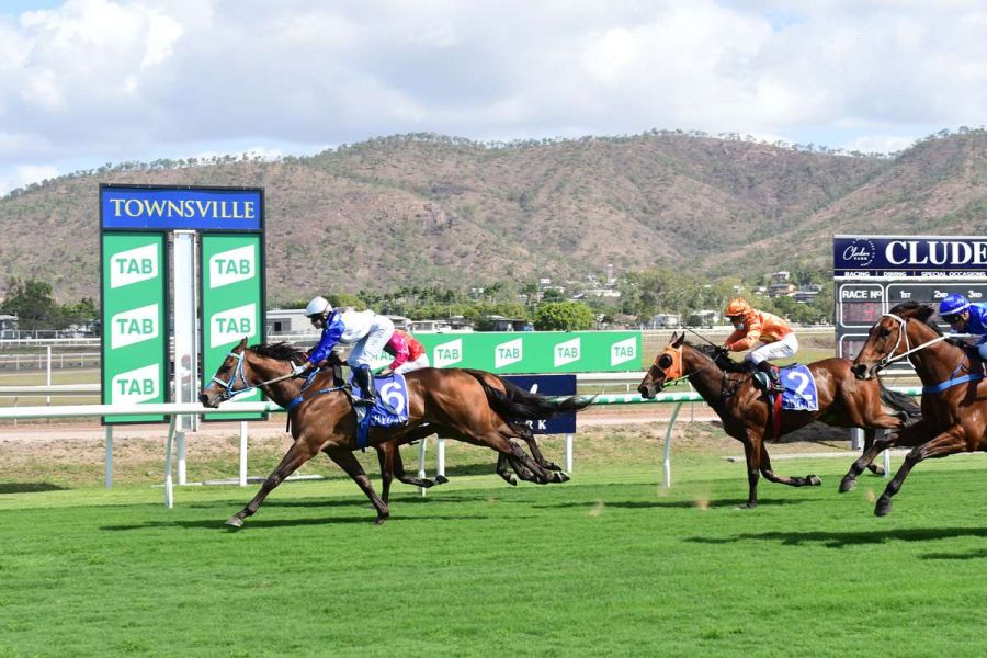 Zouvilla Races to Another Win for Joanna 