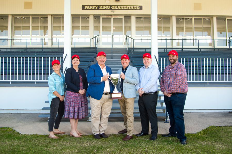 Ladbrokes Gets Behind Racing in North Queensland