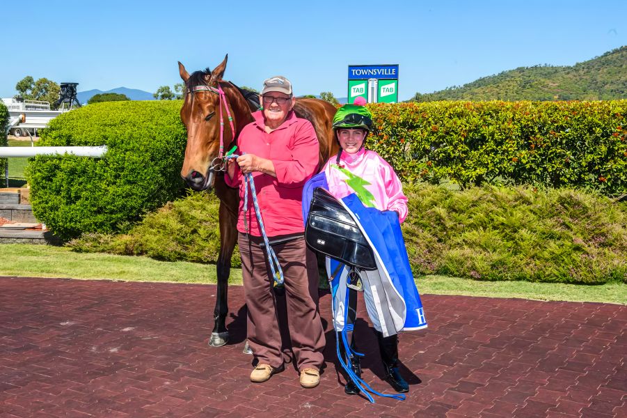 Elie On Track for Classic for Lucky Les