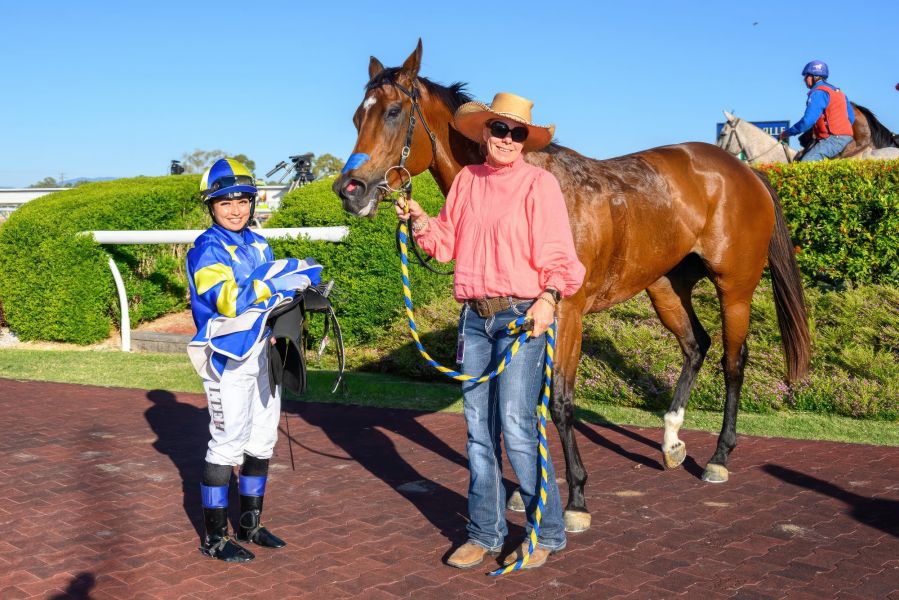 Rosie Beats Her Cluden Curse with Stunning Win  