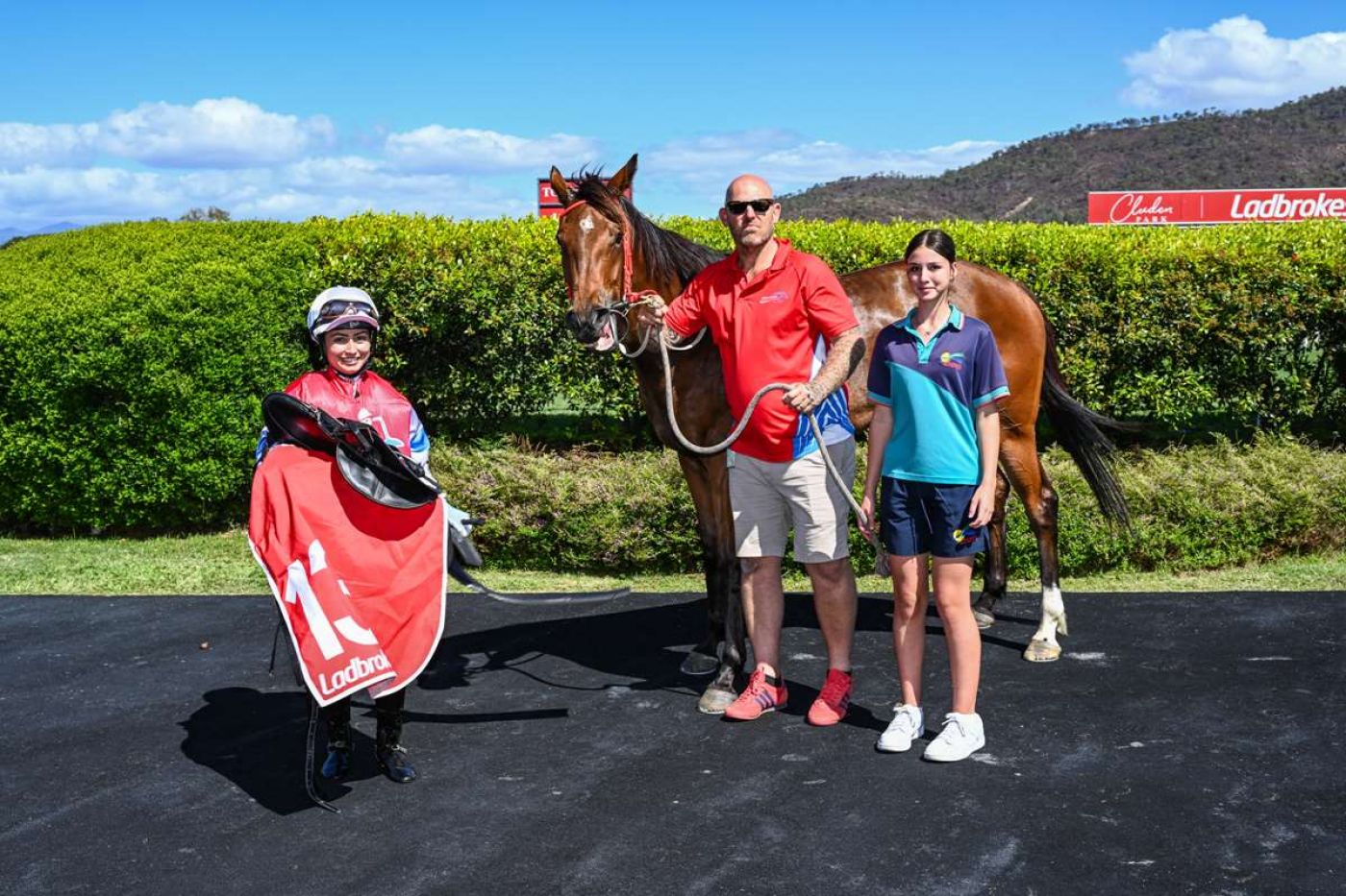 Starmeira Lands First Cluden Win for Kinlysides 