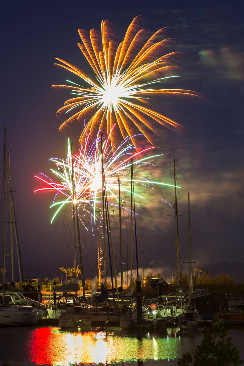 Nightime fireworks at Magnetic Island - Andrea Francolini