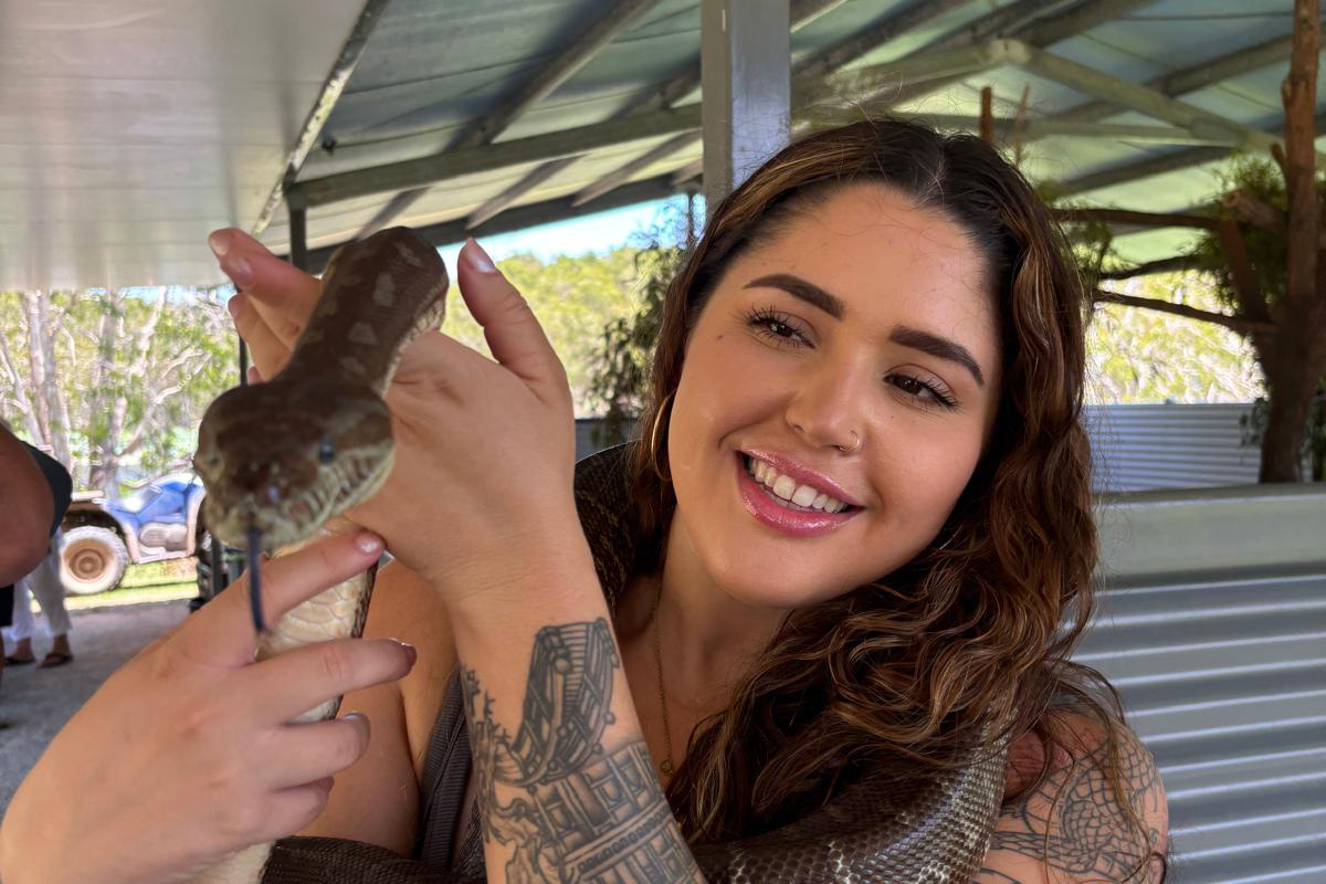 Maite Bredls Farm with snake Maite Bredls Farm with snake