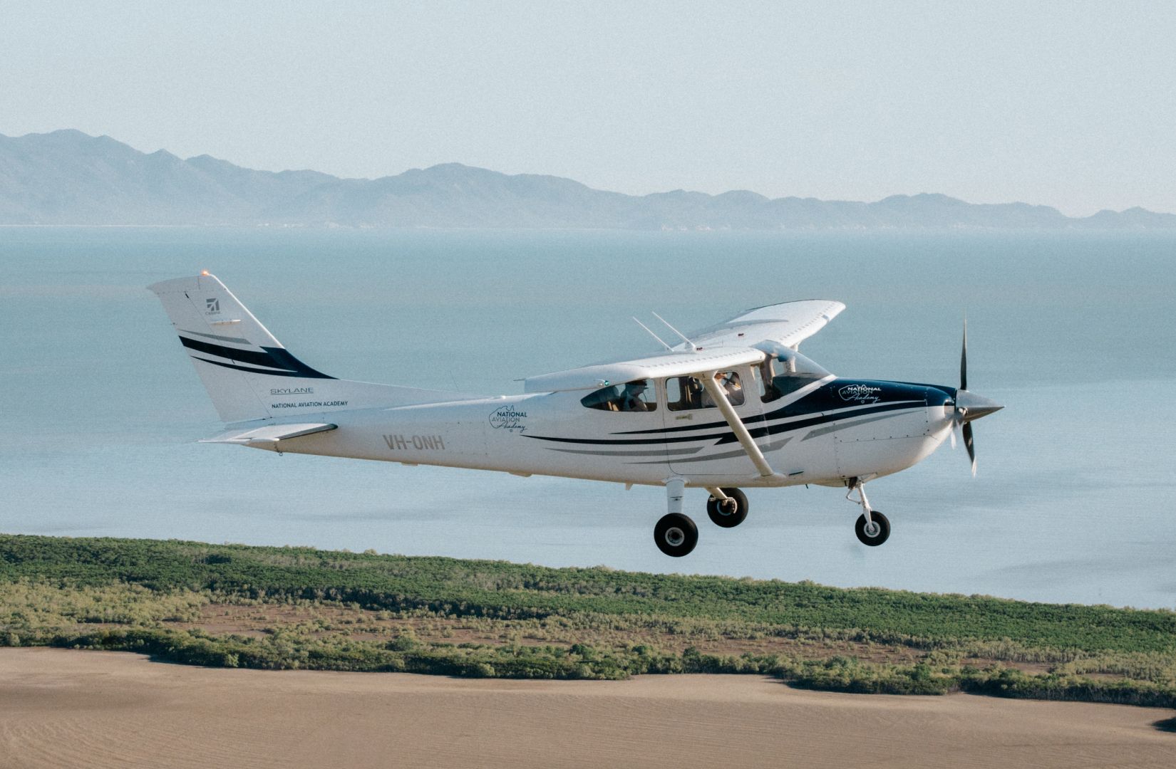 Get a Fixed-Wing Licence