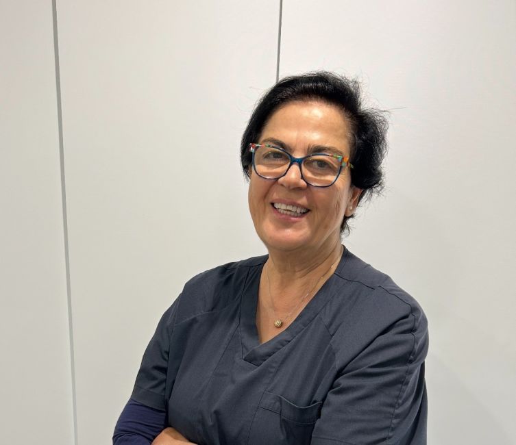 Dr Maryam Almassi