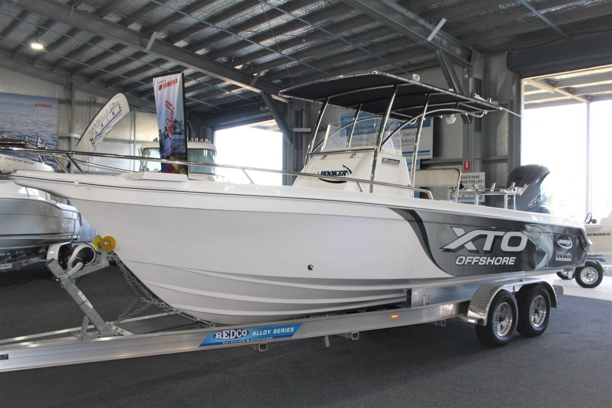Hooker 8.0m Pro Fisherman + Yamaha F425XTO Townsville Marine
