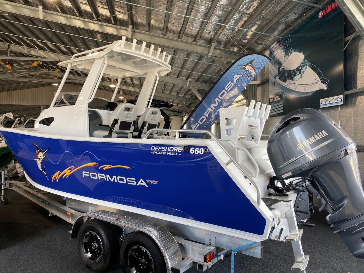 Formosa 675 SRT Centre Cabin Yamaha Townsville Marine Townsville