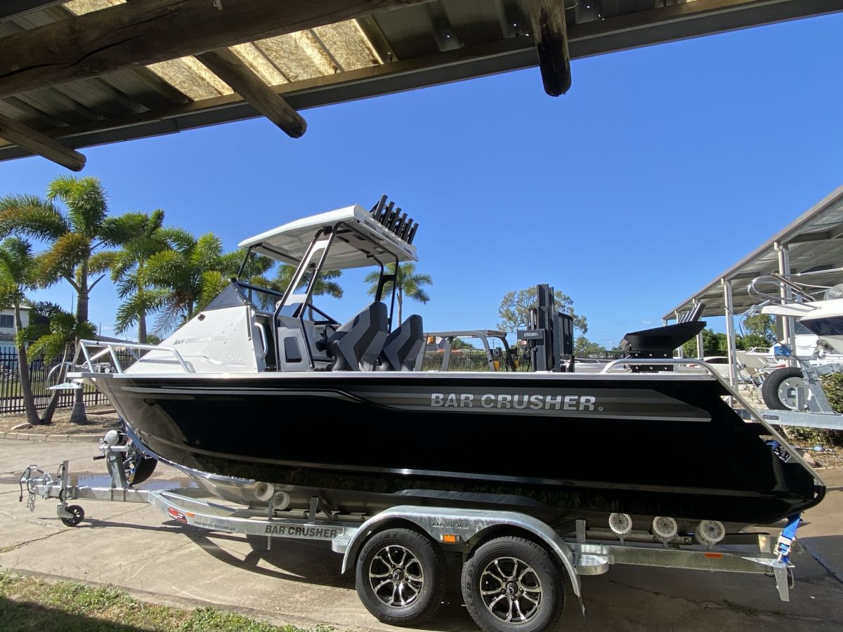 Bar Crusher 670C Yamaha F200XB Townsville Marine