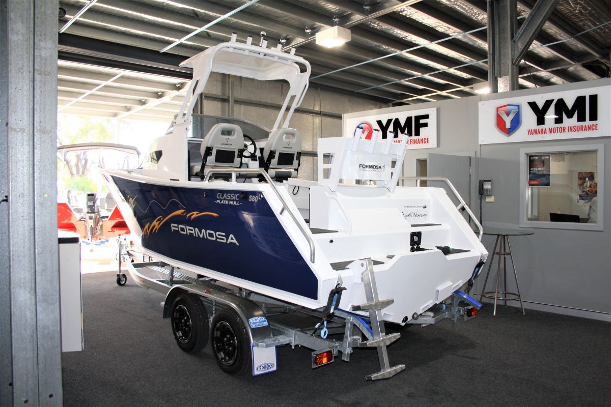 Formosa 595 SRT Classic Centre Cabin Yamaha 130hp Townsville Marine