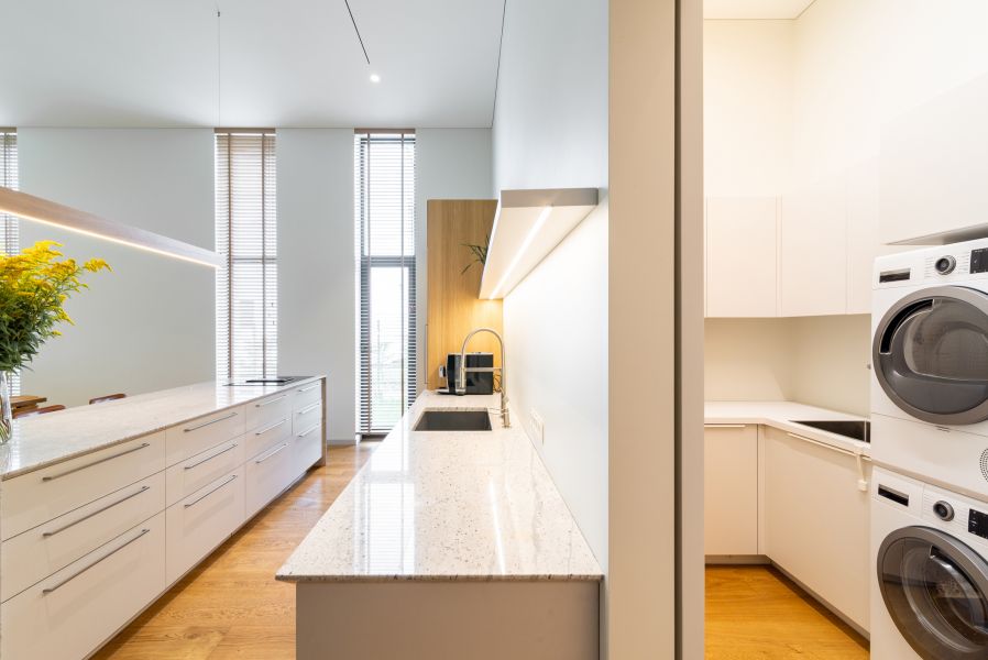 What Is a Butler's Pantry & Do You Need One?