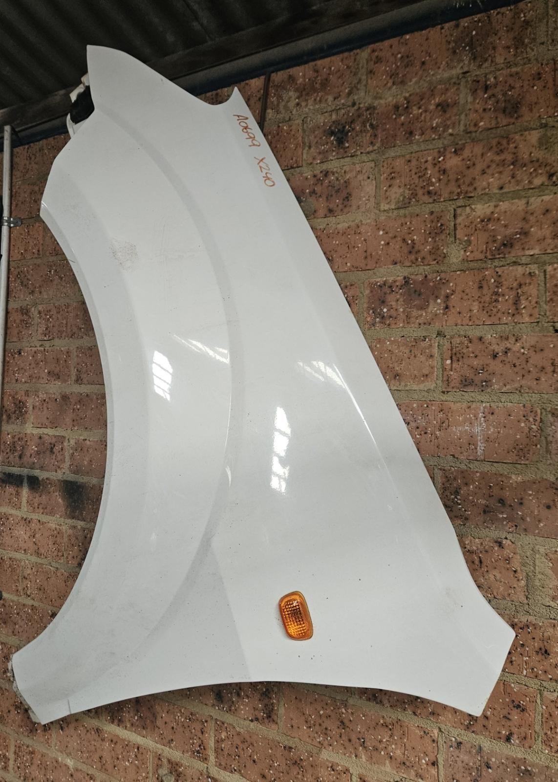 2010 Great Wall X200/x240 Left Guard View Auto part Left Guard Great Wall X200/x240 2010