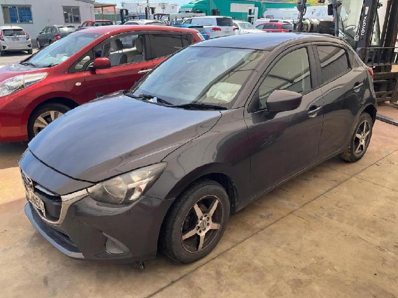 Mazda Mazda2 - DJ