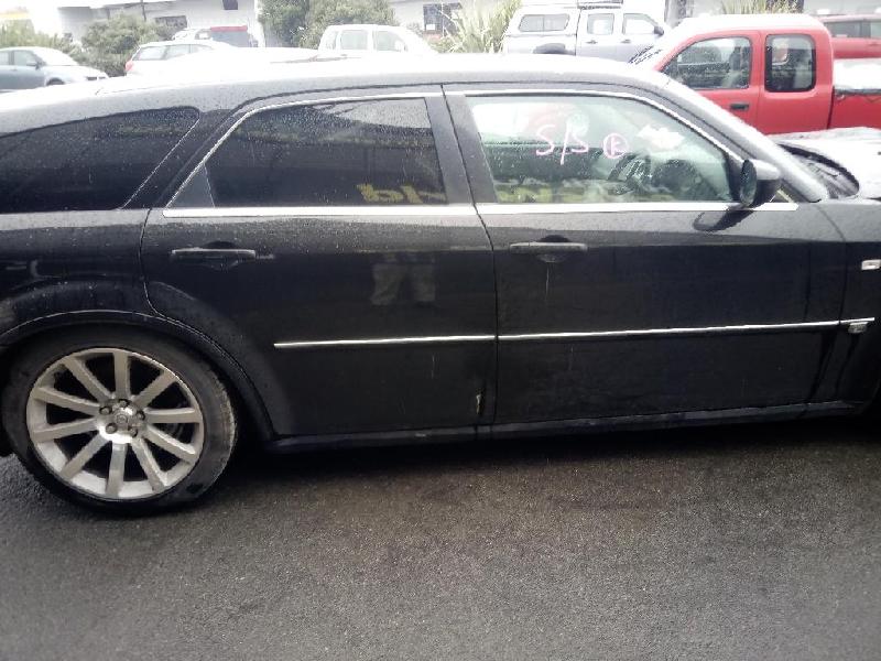 Chrysler 300C - 05-10